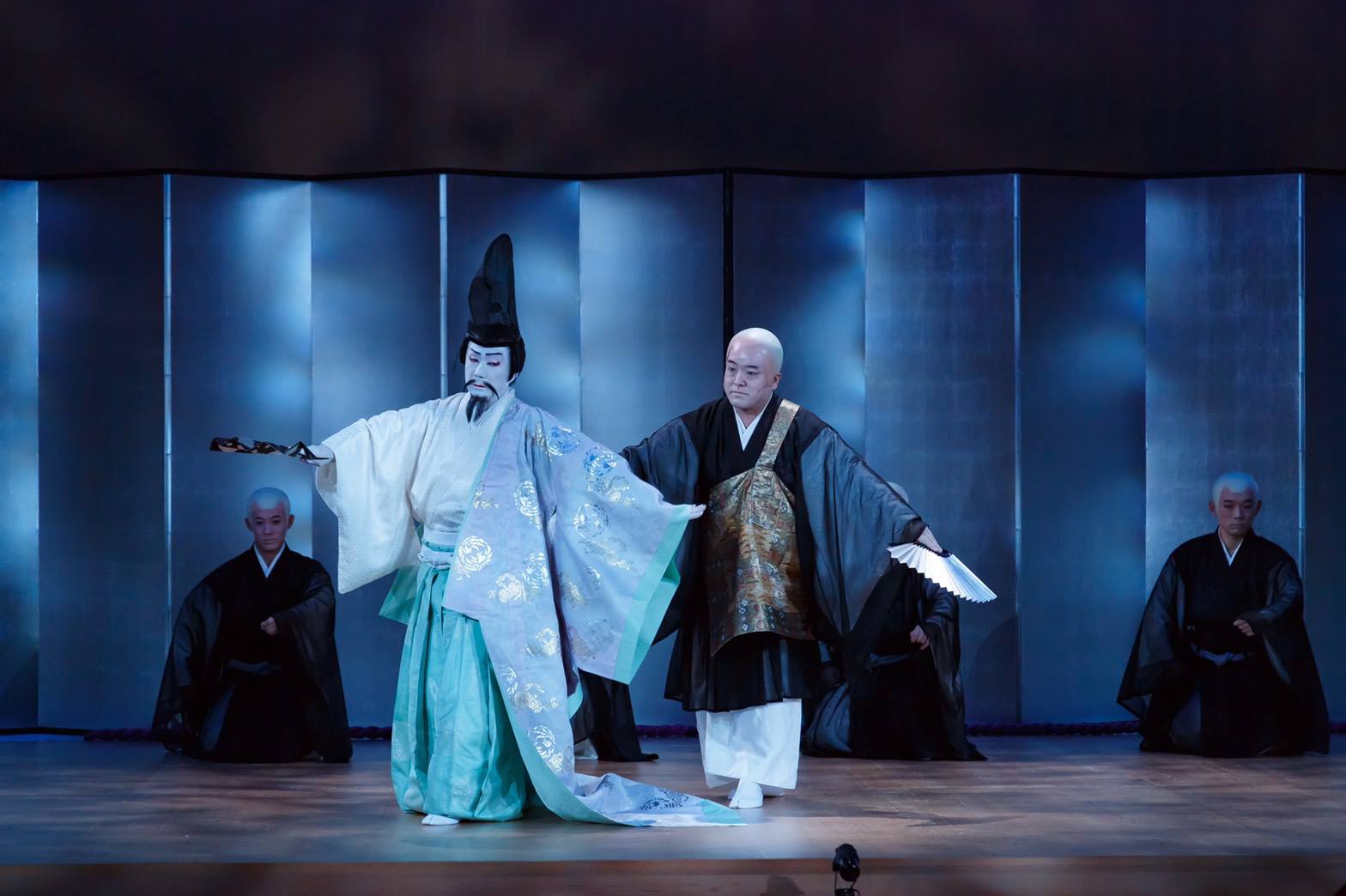 японский театр ёсэ. татияку кабуки. кабуки. театральное искусство японии кабуки. театр кабуки в японии.